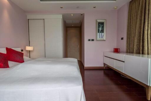 2 bed Condo in Le Monaco Residence Ari Samsennai Sub District C11731