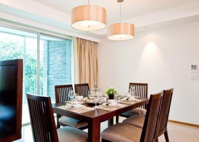 2 bed Condo in Baan Bannavan Khlong Tan Nuea Sub District C11728