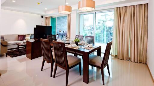 2 bed Condo in Baan Bannavan Khlong Tan Nuea Sub District C11728