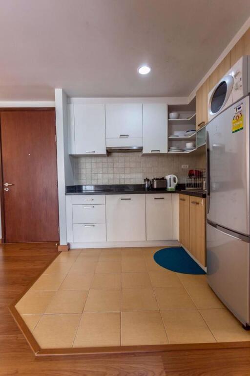 2 bed Condo in Centric Scene Aree 2 Samsennai Sub District C11720