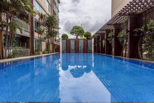 2 bed Condo in Centric Scene Aree 2 Samsennai Sub District C11720