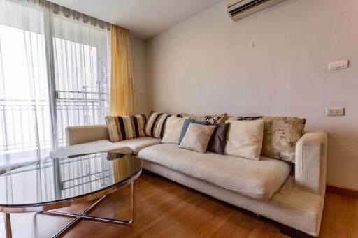 2 bed Condo in Centric Scene Aree 2 Samsennai Sub District C11720