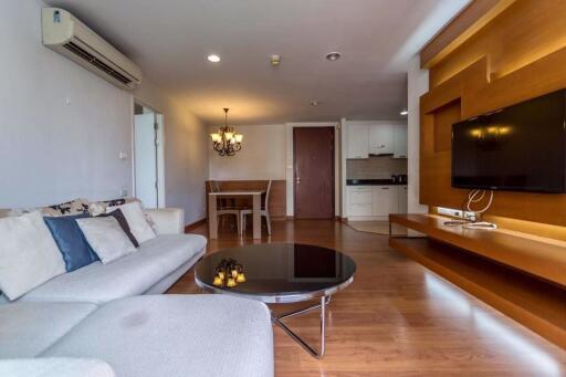 2 bed Condo in Centric Scene Aree 2 Samsennai Sub District C11720