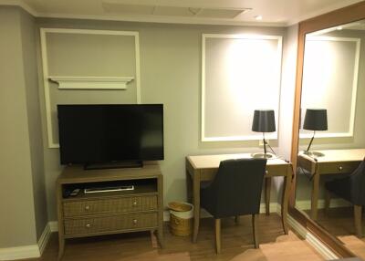 2 bed Condo in Hope Land Executive Serviced Apartment Khlongtan Sub District C11654