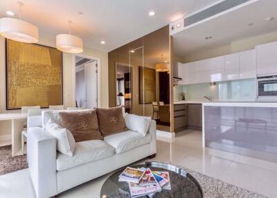 2 bed Condo in Q Langsuan Lumphini Sub District C11640