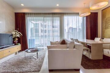 2 bed Condo in Q Langsuan Lumphini Sub District C11640