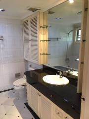 3 bed Condo in NS Park Residence Khlongtan Sub District C11638