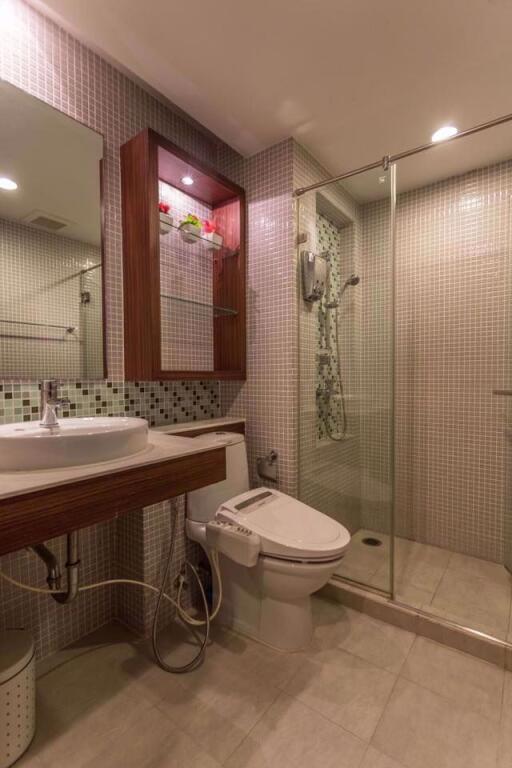 2 ห้องนอน, 2 ห้องน้ำ คอนโด ราคา ฿ 50,000/เดือน