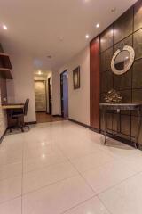 2 bed Condo in Avenue 61 Khlong Tan Nuea Sub District C11602