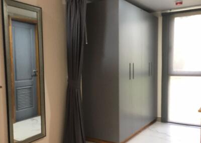 2 bed Condo in Montrose Court Khlongtan Sub District C11593