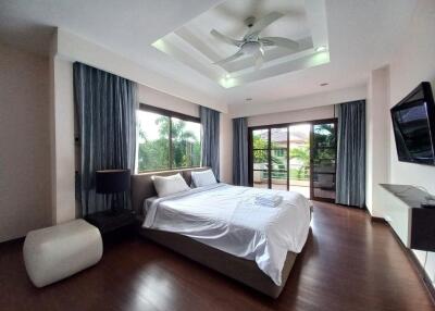 Large Private House for Sale in East Pattaya