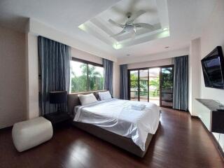 Large Private House for Sale in East Pattaya