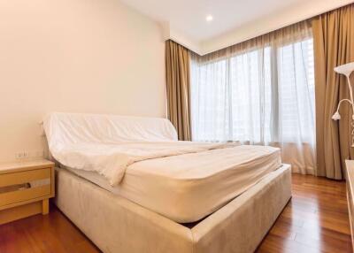 2 bed Condo in Q Langsuan Lumphini Sub District C11570