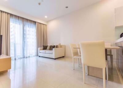 2 bed Condo in Q Langsuan Lumphini Sub District C11570