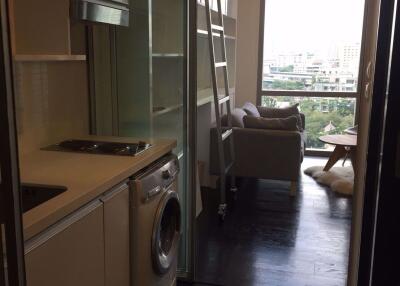 1 bed Duplex in Ideo Morph 38 Phra Khanong Sub District D11485