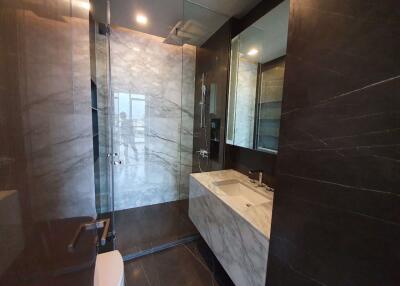 2 bed Condo in The Monument Thong Lo Khlong Tan Nuea Sub District C11542