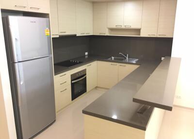 2 bed Condo in Mela Grande Khlong Toei Nuea Sub District C11535