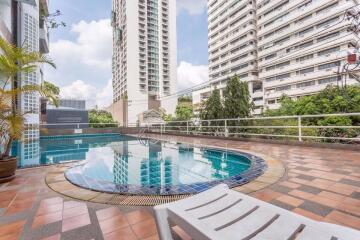 3 bed Condo in Baan Mitra Khlong Tan Nuea Sub District C11501