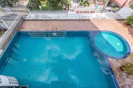 3 bed Condo in Baan Mitra Khlong Tan Nuea Sub District C11501