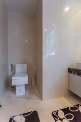 2 bed Condo in Hyde Sukhumvit 13 Khlong Toei Nuea Sub District C11498