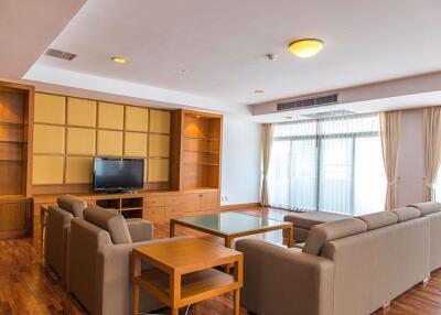 3 bed Penthouse in Krungthep Thani Tower Khlongtan Sub District P11065