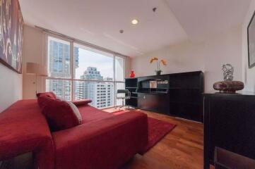 2 bed Condo in Urbana Langsuan Lumphini Sub District C11465