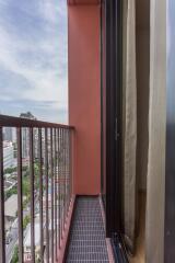 1 bed Condo in Noble ReD Samsennai Sub District C11460