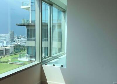 2 bed Condo in 185 Rajadamri Lumphini Sub District C11451