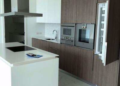 2 bed Condo in 185 Rajadamri Lumphini Sub District C11451