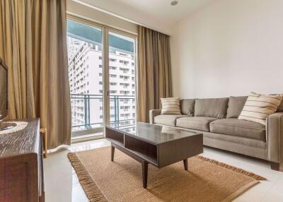 2 bed Condo in Q Langsuan Lumphini Sub District C11440