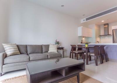 2 bed Condo in Q Langsuan Lumphini Sub District C11440