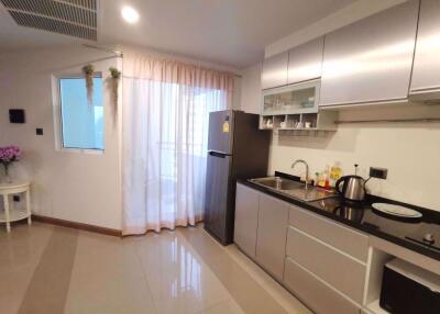 2 bed Condo in Supalai Wellington Huai Khwang Sub District C11439