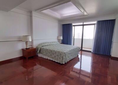 3 bed Condo in Ruamsuk Khlongtan Sub District C11433