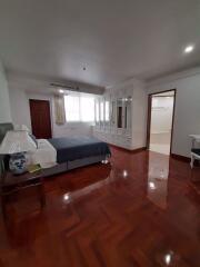 3 bed Condo in Ruamsuk Khlongtan Sub District C11433