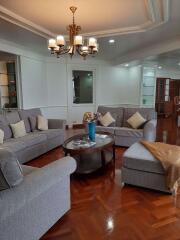 3 bed Condo in Ruamsuk Khlongtan Sub District C11433