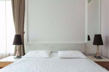 2 bed Condo in Q Langsuan Lumphini Sub District C11421