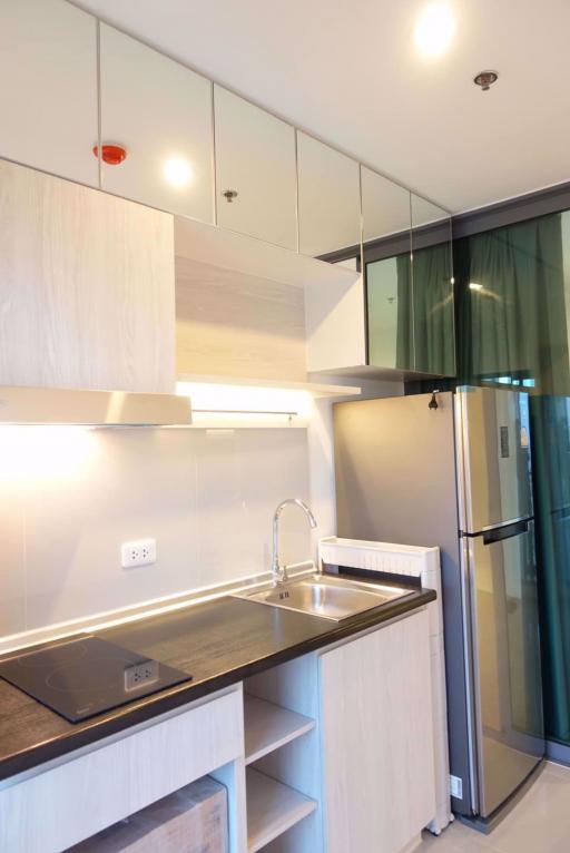 1 bed Condo in Aspire Sathorn - Ratchaphruek Bangwa Sub District C11420