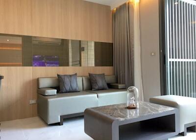 1 bed Condo in Miami Sukhumvit 49 Khlong Tan Nuea Sub District C11406