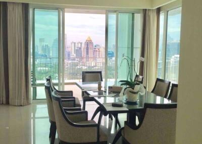 3 bed Condo in Baan Rajprasong Lumphini Sub District C11401