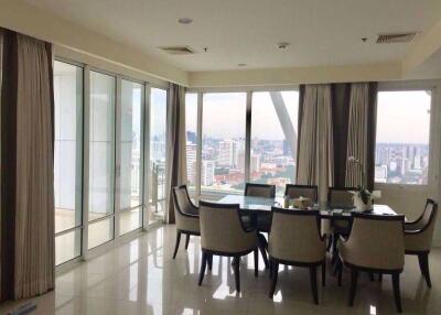 3 bed Condo in Baan Rajprasong Lumphini Sub District C11401