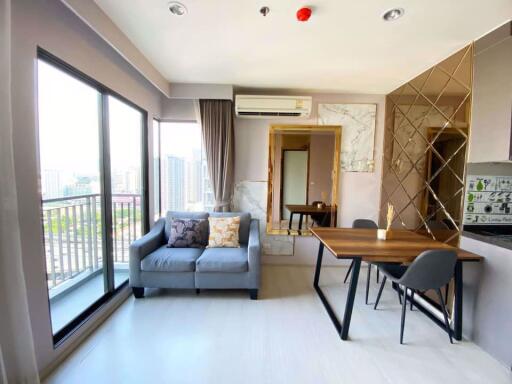 2 bed Condo in Rhythm Asoke Makkasan Sub District C11396