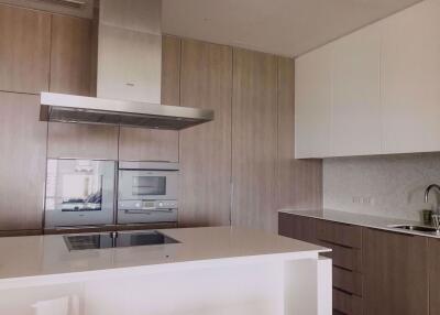 2 bed Condo in 185 Rajadamri Lumphini Sub District C11394