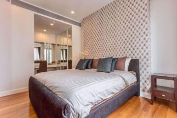 2 bed Condo in Q Langsuan Lumphini Sub District C11389