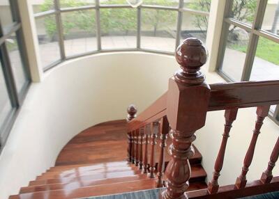 4 bed Penthouse in Wewon Mansion Khlong Tan Nuea Sub District P11064