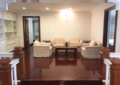 3 bed Condo in Shiva Tower Khlong Toei Nuea Sub District C11379