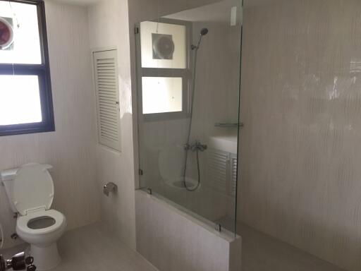 3 bed Condo in Shiva Tower Khlong Toei Nuea Sub District C11379