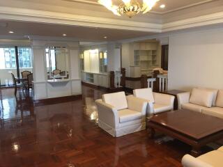 3 bed Condo in Shiva Tower Khlong Toei Nuea Sub District C11379