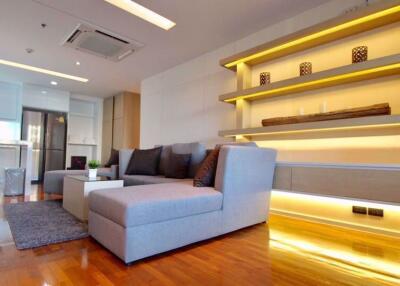 2 bed Condo in Raya Serviced Apartment Khlong Toei Nuea Sub District C11378