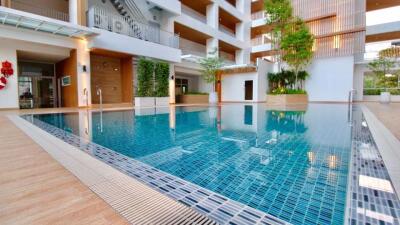 2 bed Condo in Raya Serviced Apartment Khlong Toei Nuea Sub District C11378