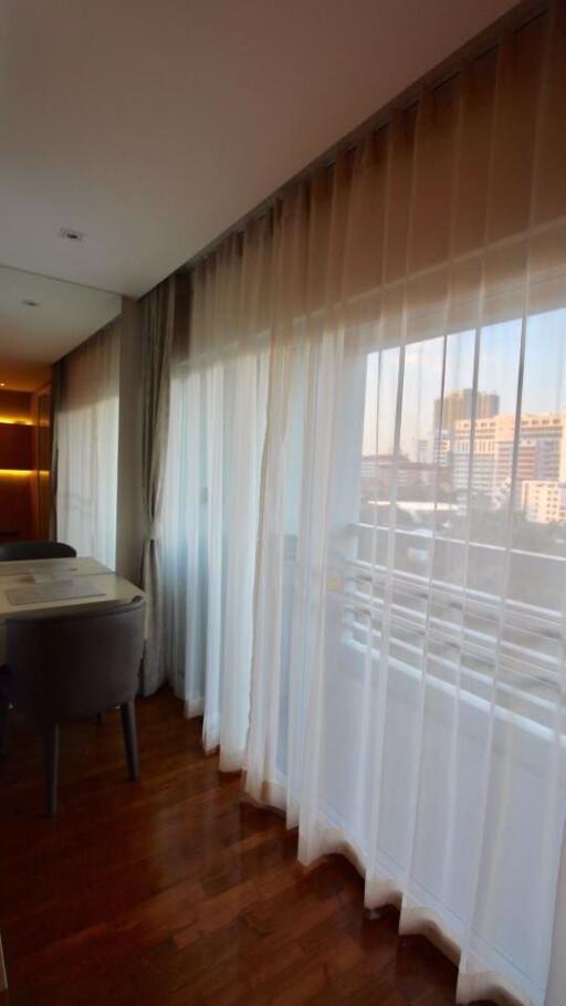 2 bed Condo in Raya Serviced Apartment Khlong Toei Nuea Sub District C11378